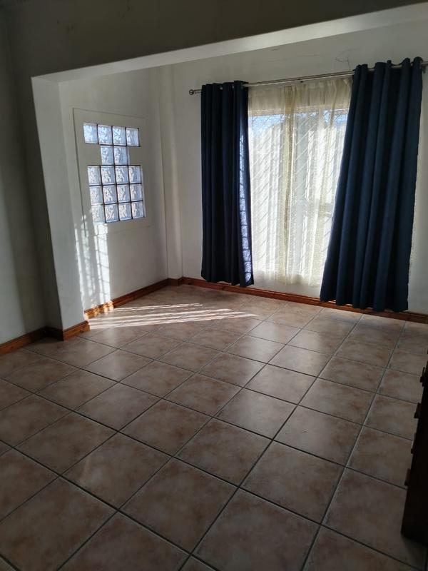 3 Bedroom Property for Sale in Athlone Western Cape